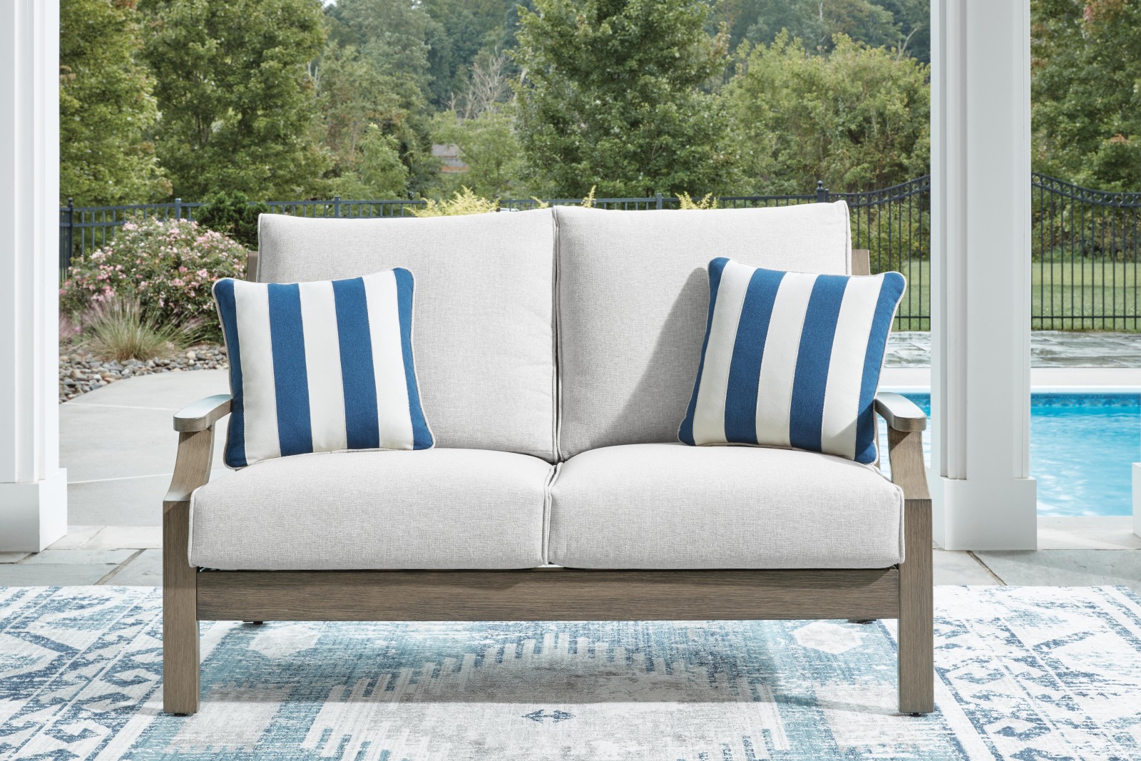 Rainier Ranch Outdoor Sofa and Loveseat
