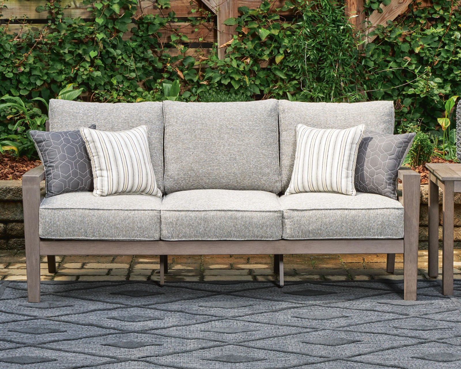 Hillside Barn Outdoor Sofa and Loveseat