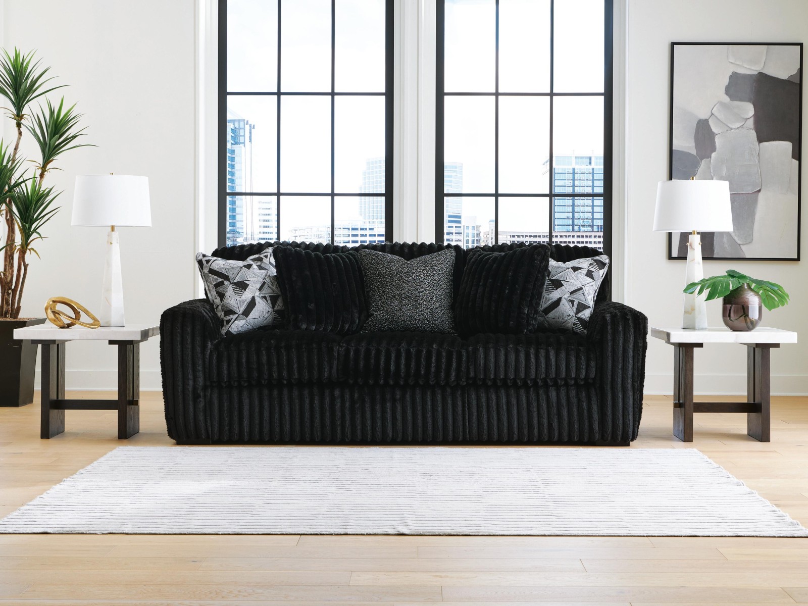 Midnight-Madness Sofa