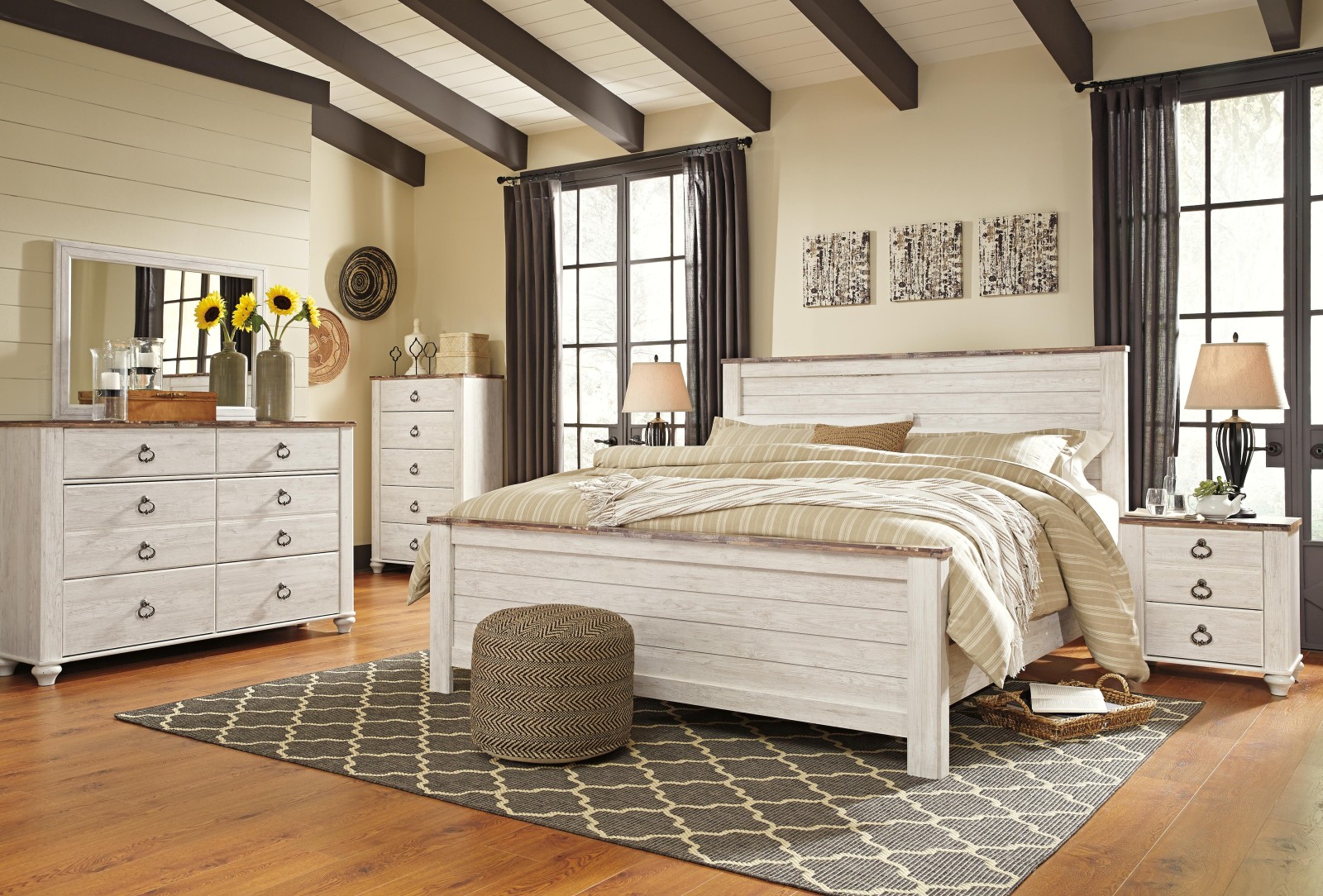7 pc Willowton King Bedroom Set