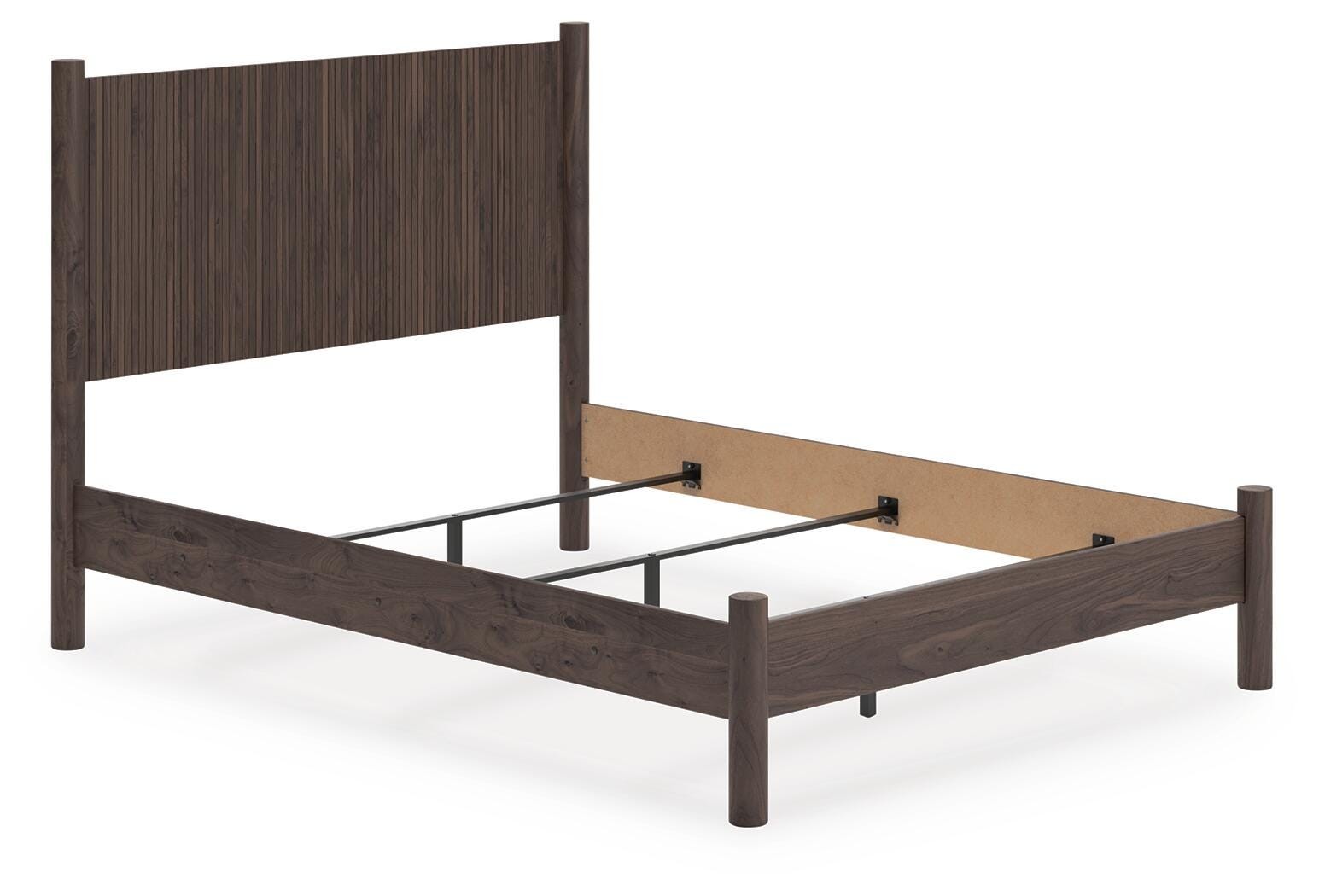 Pamytta Queen Panel Bed