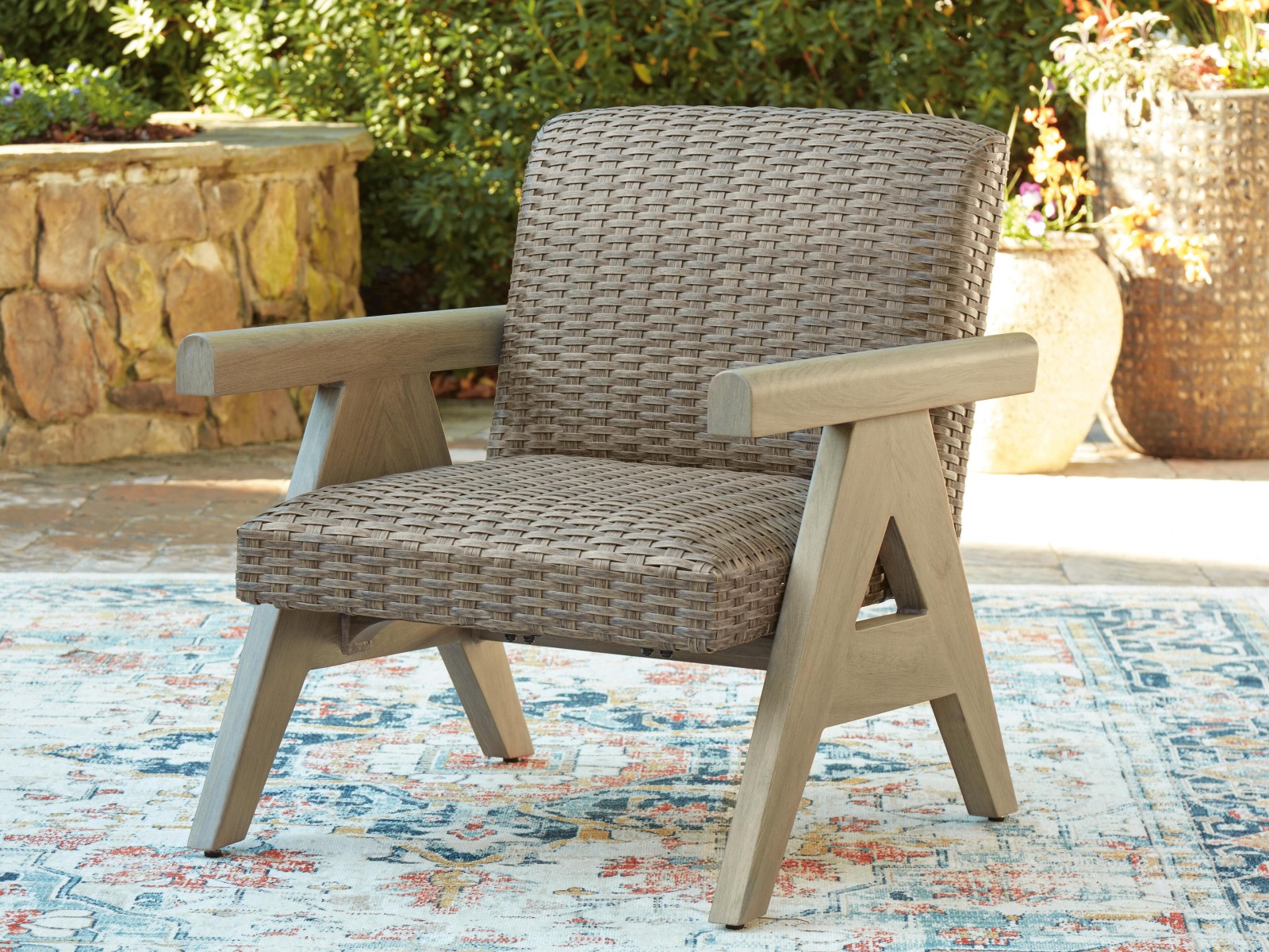 Cliff Trails Outdoor Rocking Lounge Chair